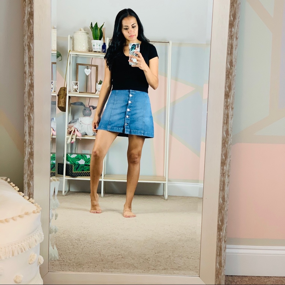 Divided jean mini skirt